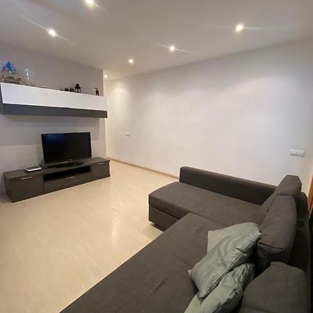 Cozy Apartment At A Great Location! Оспиталет-де-Льобрегат Экстерьер фото