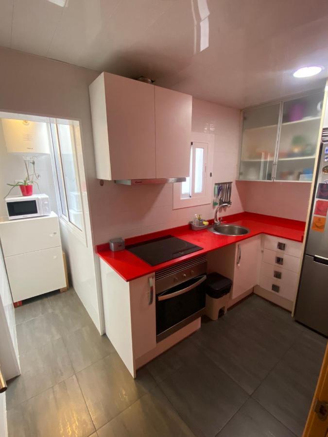 Cozy Apartment At A Great Location! Оспиталет-де-Льобрегат Экстерьер фото